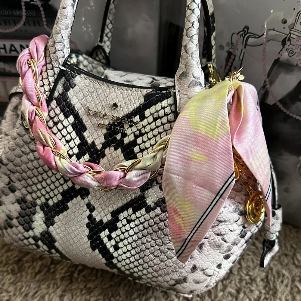 Bag Chain Charm Pink & Gold (bag not included) - Picture 3 of 3